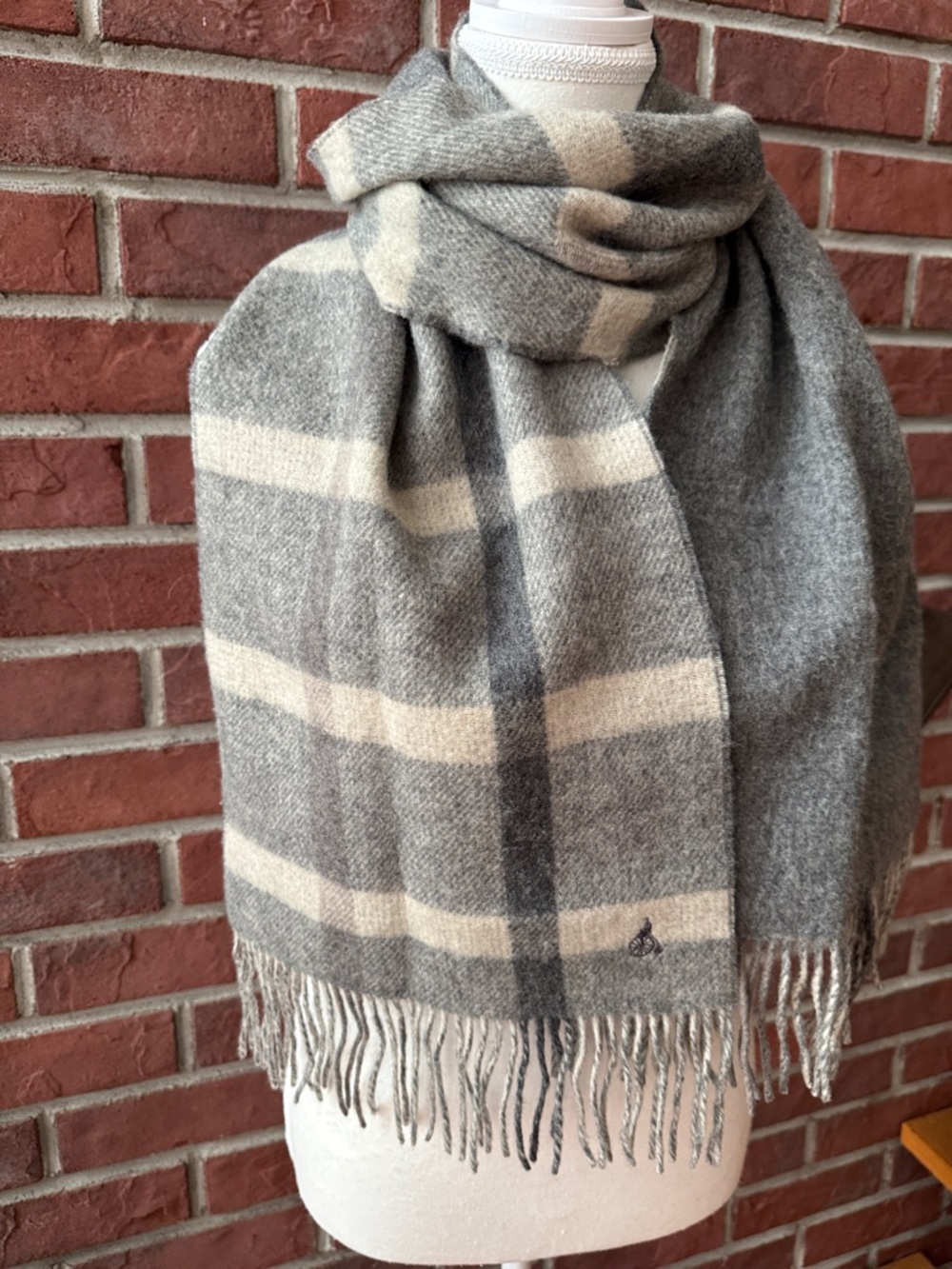 Beanpole 100% Wool Gray Plaid-Neutral Gray Fringed Unisex Scarf 11.5”x70” NWOT
